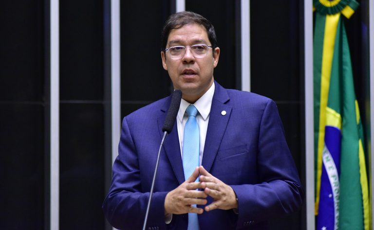 Deputado Altineu Côrtes é o novo 1º vice-presidente da Câmara