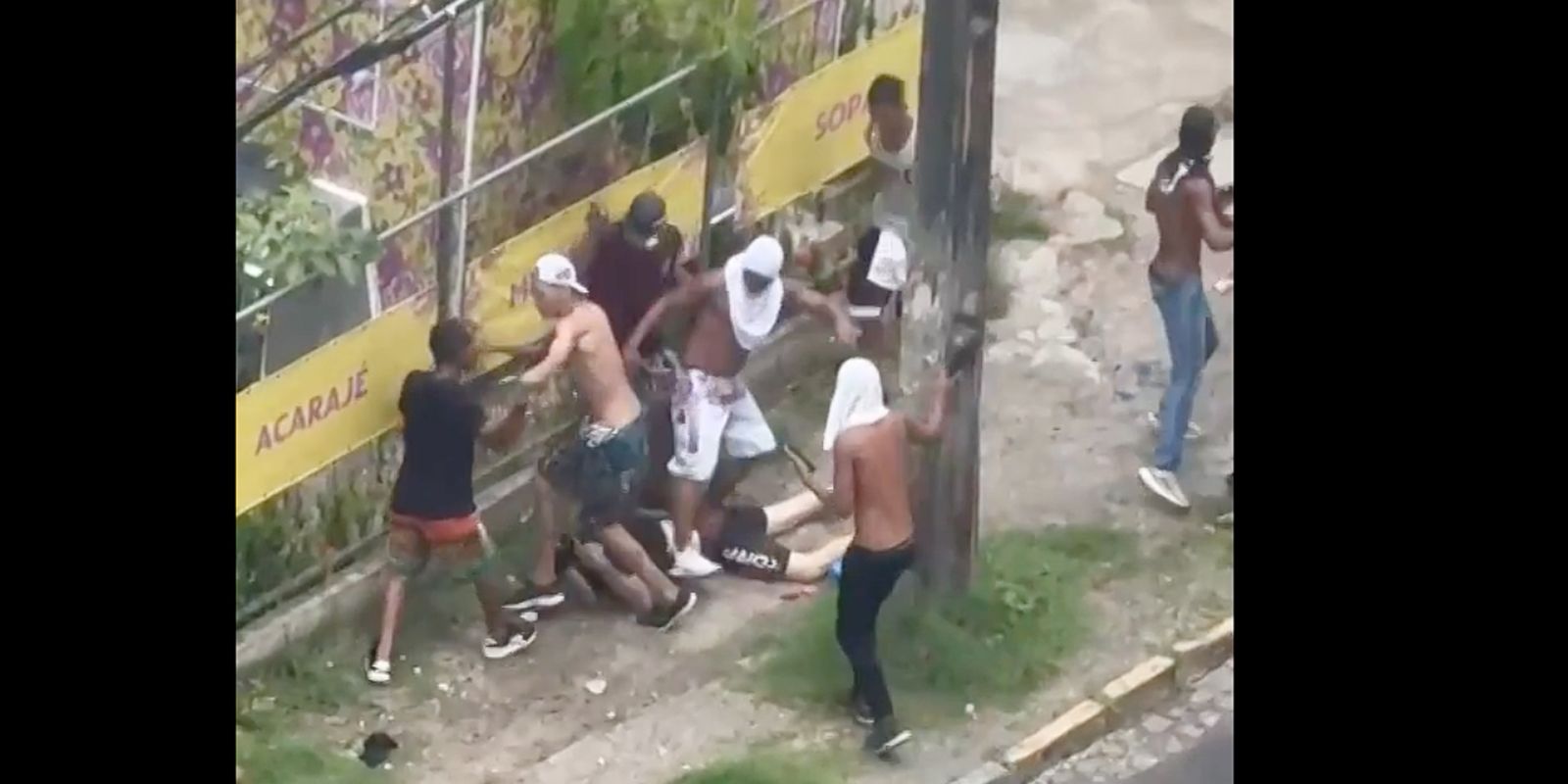 Confronto entre torcidas no Recife deixa feridos e destruição nas ruas