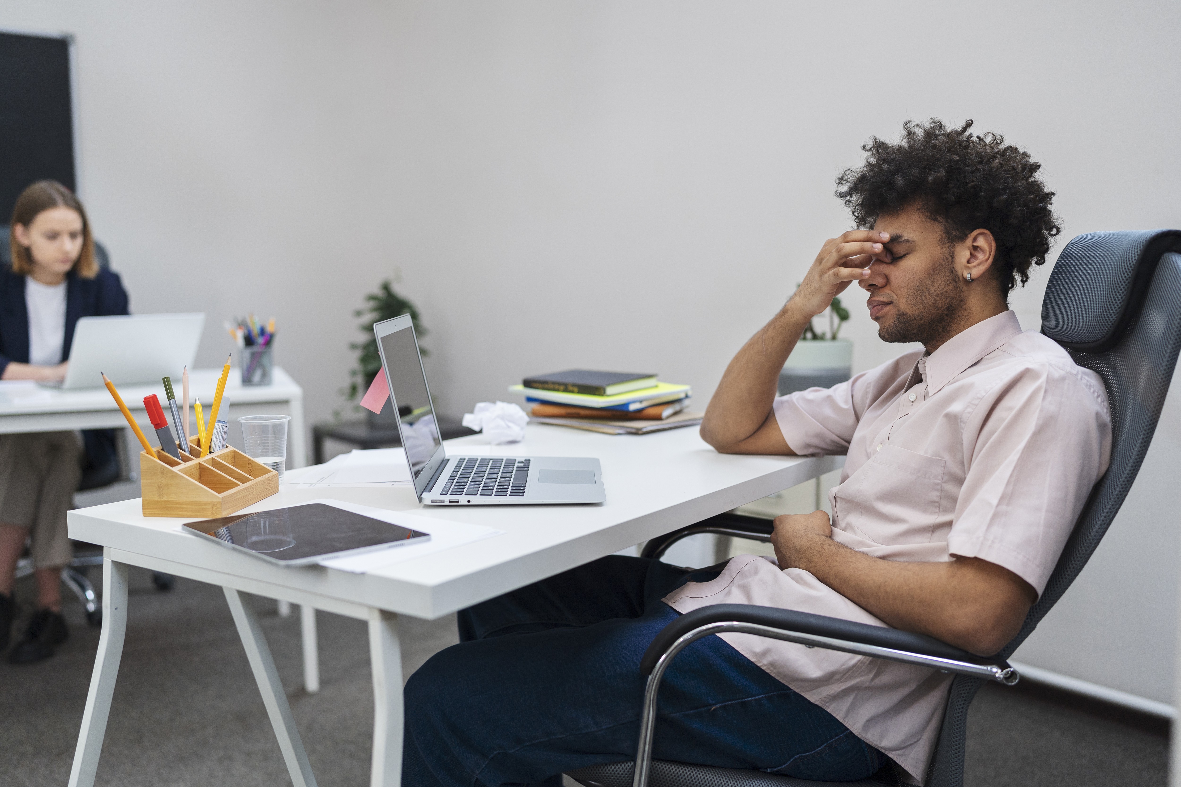 Mais de 7,5 mil trabalhadores se afastaram do emprego por problemas de saúde mental em 2024, na Paraíba